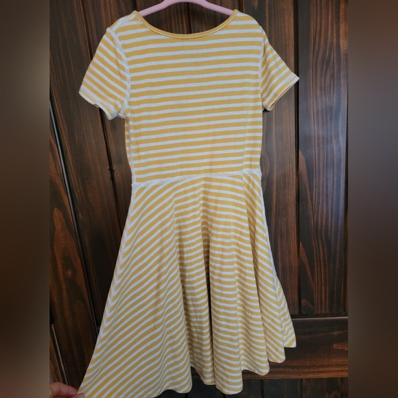 Jumping Beans Short-sleeved Dress. - Picture 5 of 6